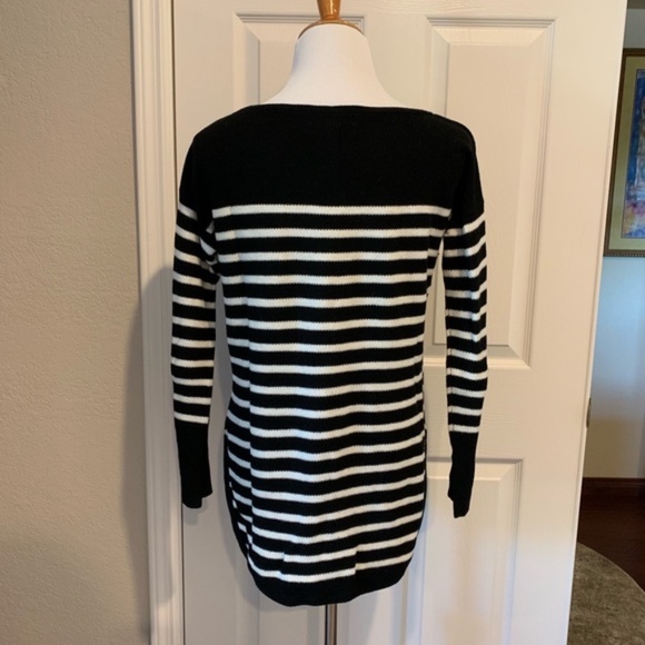 Banana Republic Black and White Merino Blend L/S Boatneck Sweater XS - Picture 13 of 13